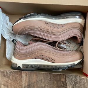 Women’s Nike Air Max
